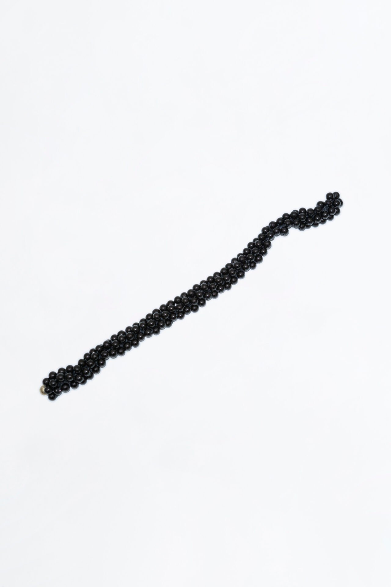 Gargantilla Colero tejida a mano con cordón de algodón encerado y cuentas de vidrio