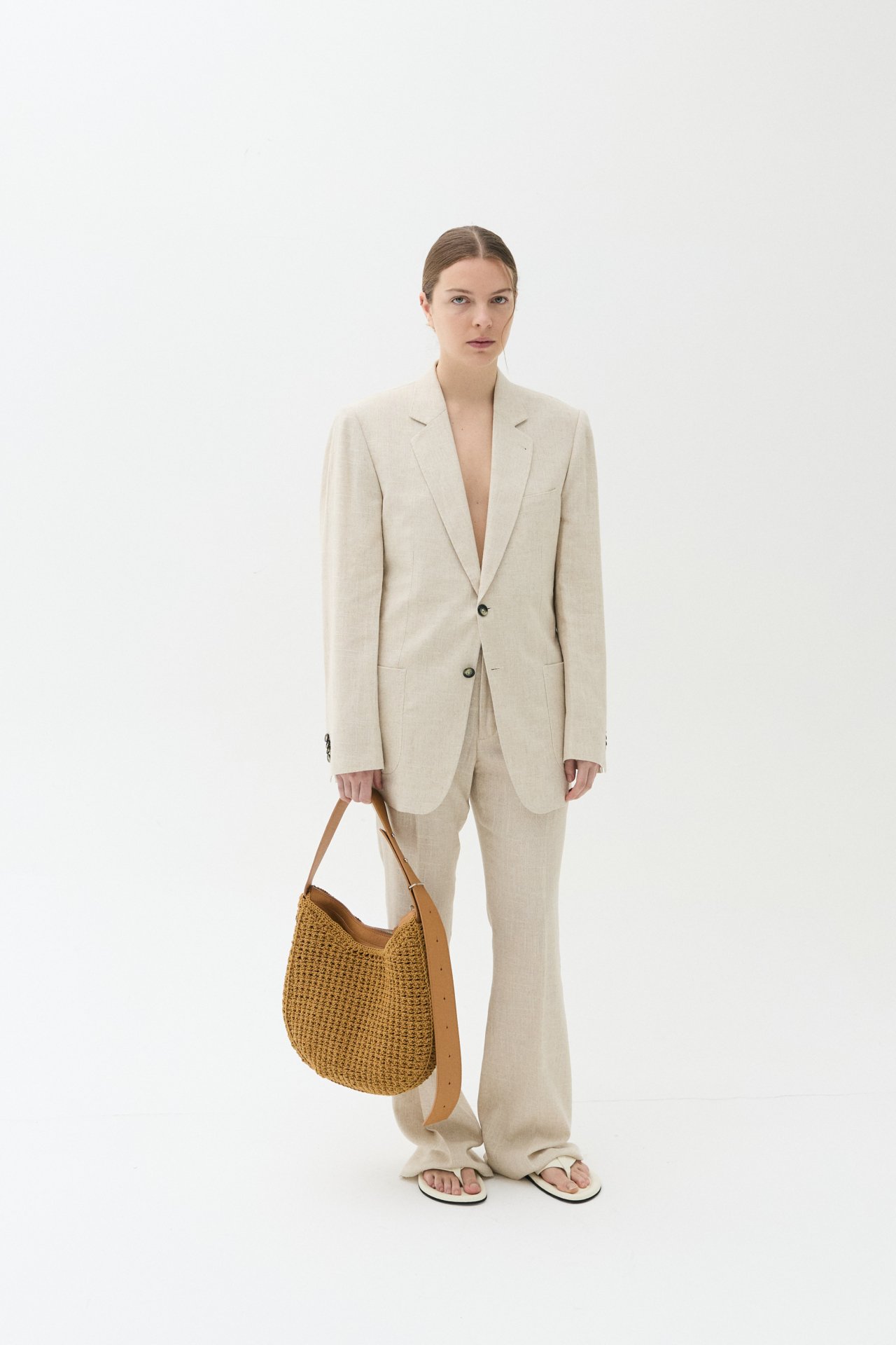 AYNIE_LOOKBOOK_AGOSTO_24_0394